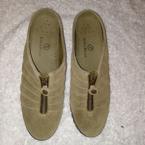 Cole Haan EUC Nike Air Olive Green Suede Leather Waterproof Mules size 9B